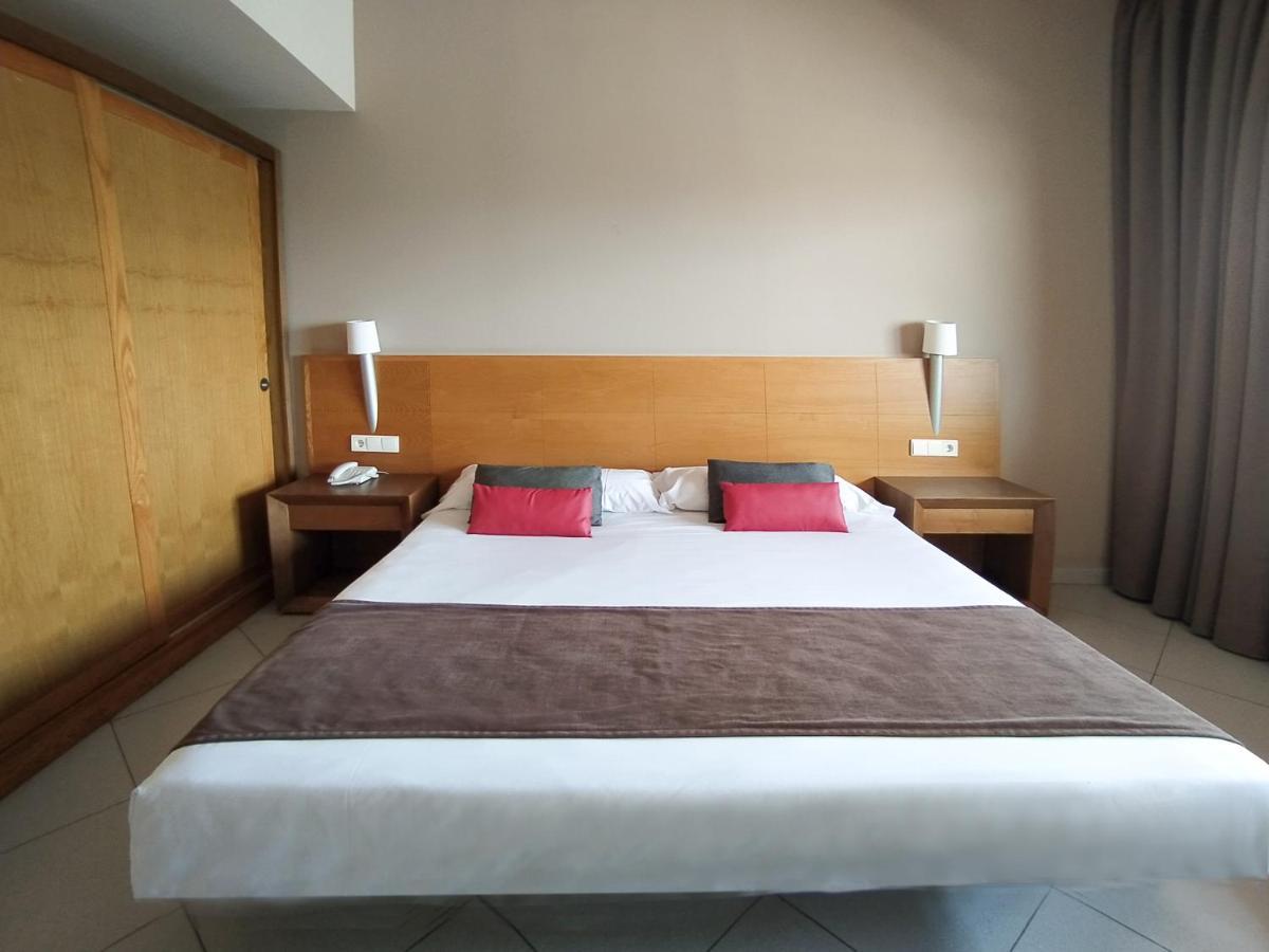 Hotel Ohtels Campo De Gibraltar La Línea de la Concepción Zewnętrze zdjęcie