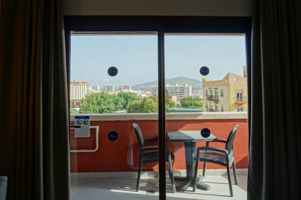 Hotel Ohtels Campo De Gibraltar La Línea de la Concepción Zewnętrze zdjęcie