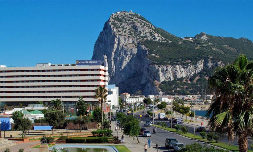 Hotel Ohtels Campo De Gibraltar La Línea de la Concepción Zewnętrze zdjęcie
